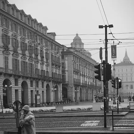Il Nido Tra I Libri Lägenhet Turin